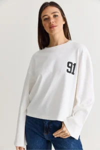 Bianco Lucci Women's White 91 Printed Oversize Long Sleeve Modal T-Shirt 12470 - Image 2