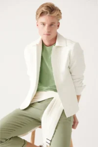 Avva Men Ecru Classic Collar Quilted Coat - Image 4
