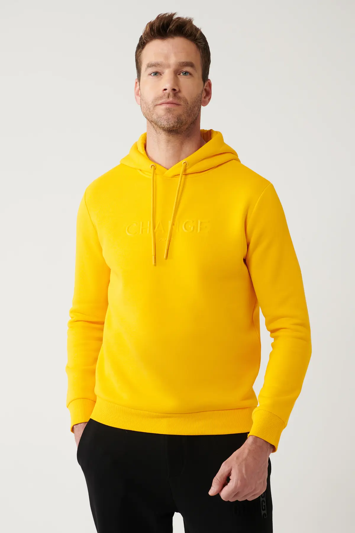 A32Y1240-YELLOW_1