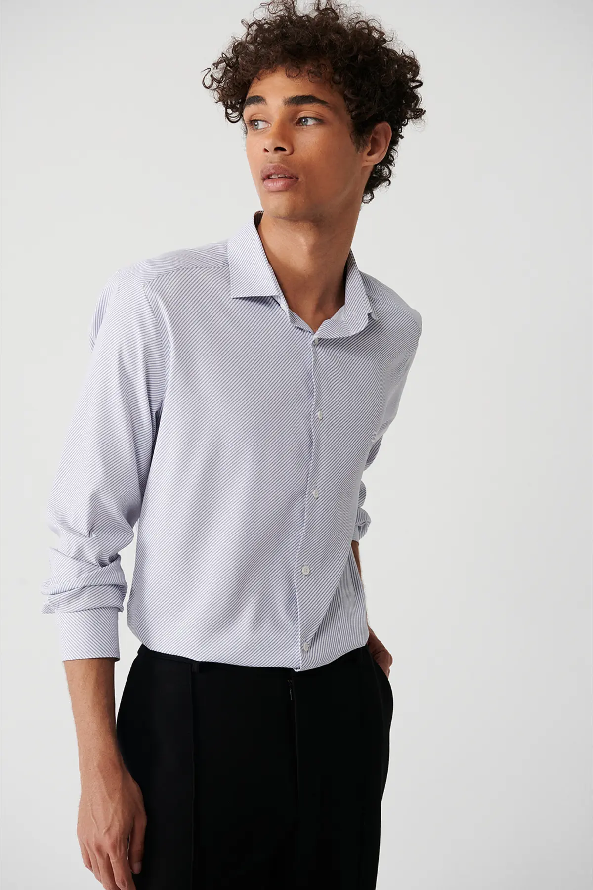 A32Y2108-GRAY_1