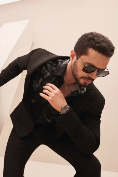 A32Y4001-BLACK_1