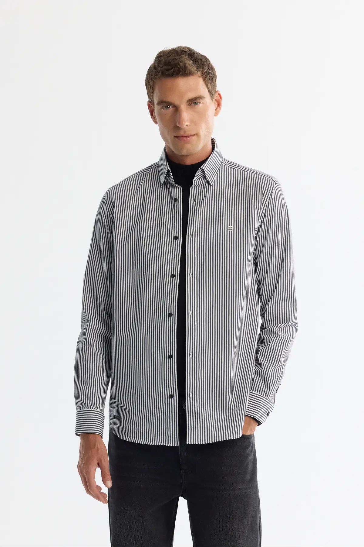 A42Y2134-BLACK_1