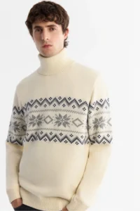 Avva Men's Ecru Full Turtleneck Snow Patterned Soft Touch Knitwear Regular Fit Sweater - Image 2