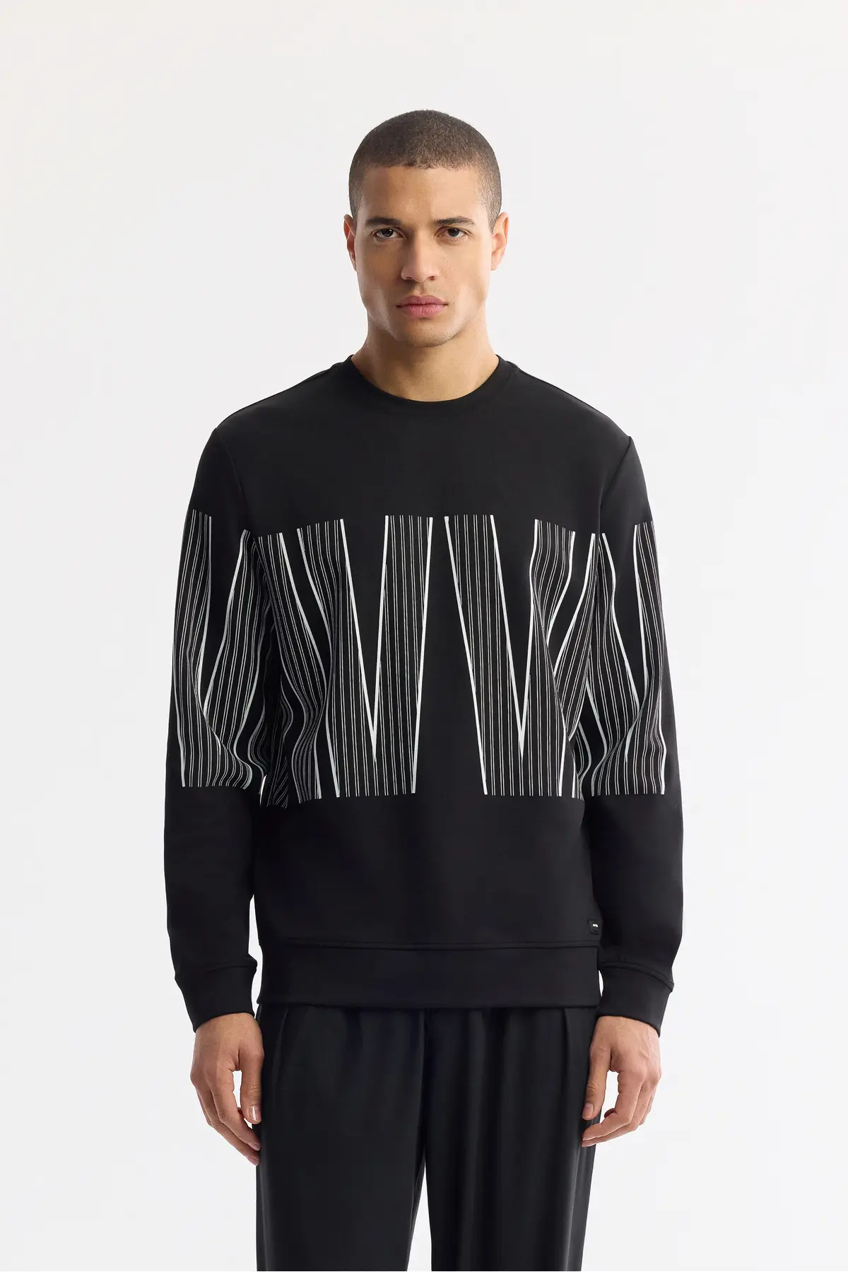A51Y1227-BLACK_1