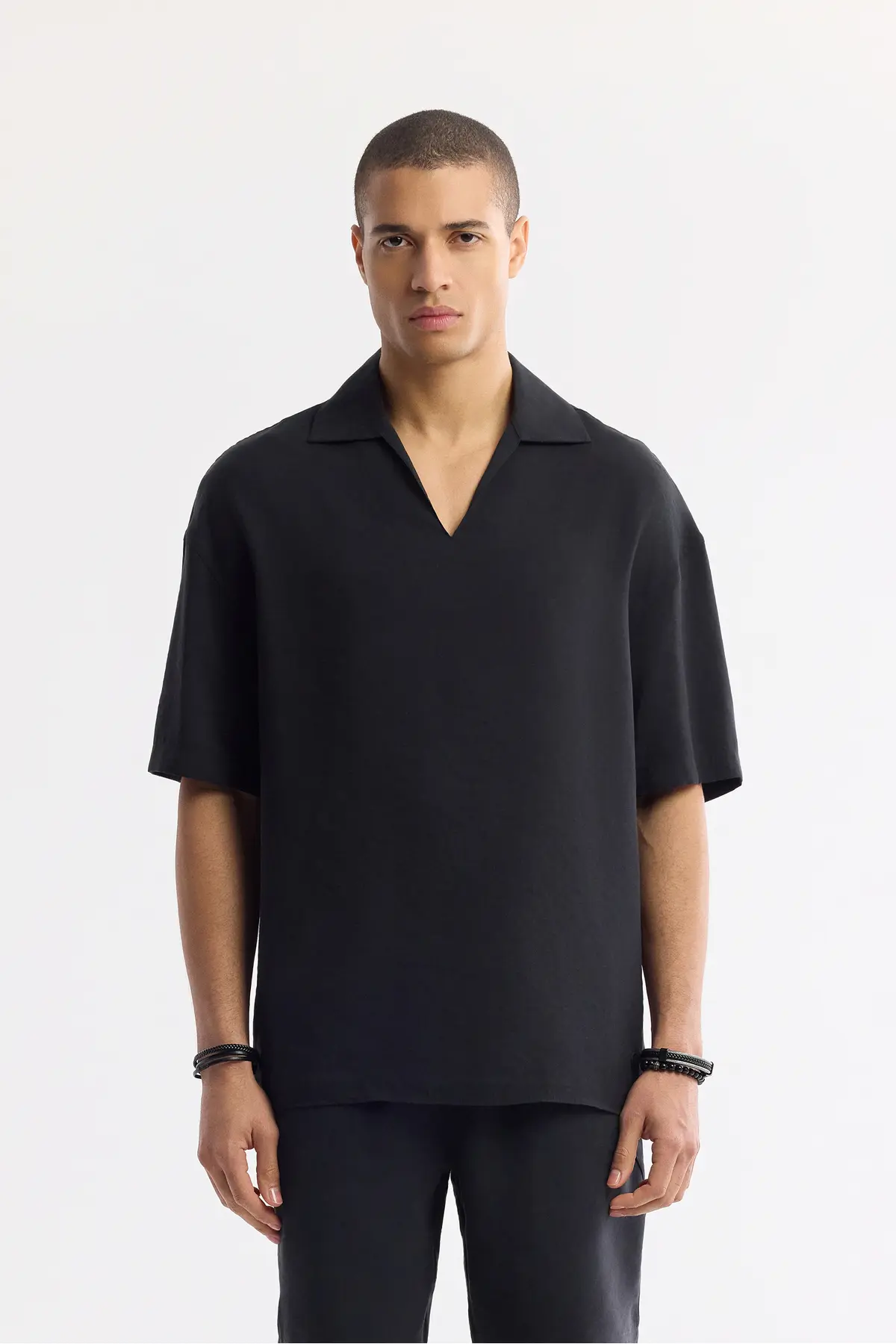 A51Y2140-BLACK_1