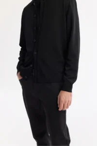 Avva Men's Black Polo Collar Buttoned Rayon Anti-Pilling Knitwear Regular Fit Cardigan - Image 7