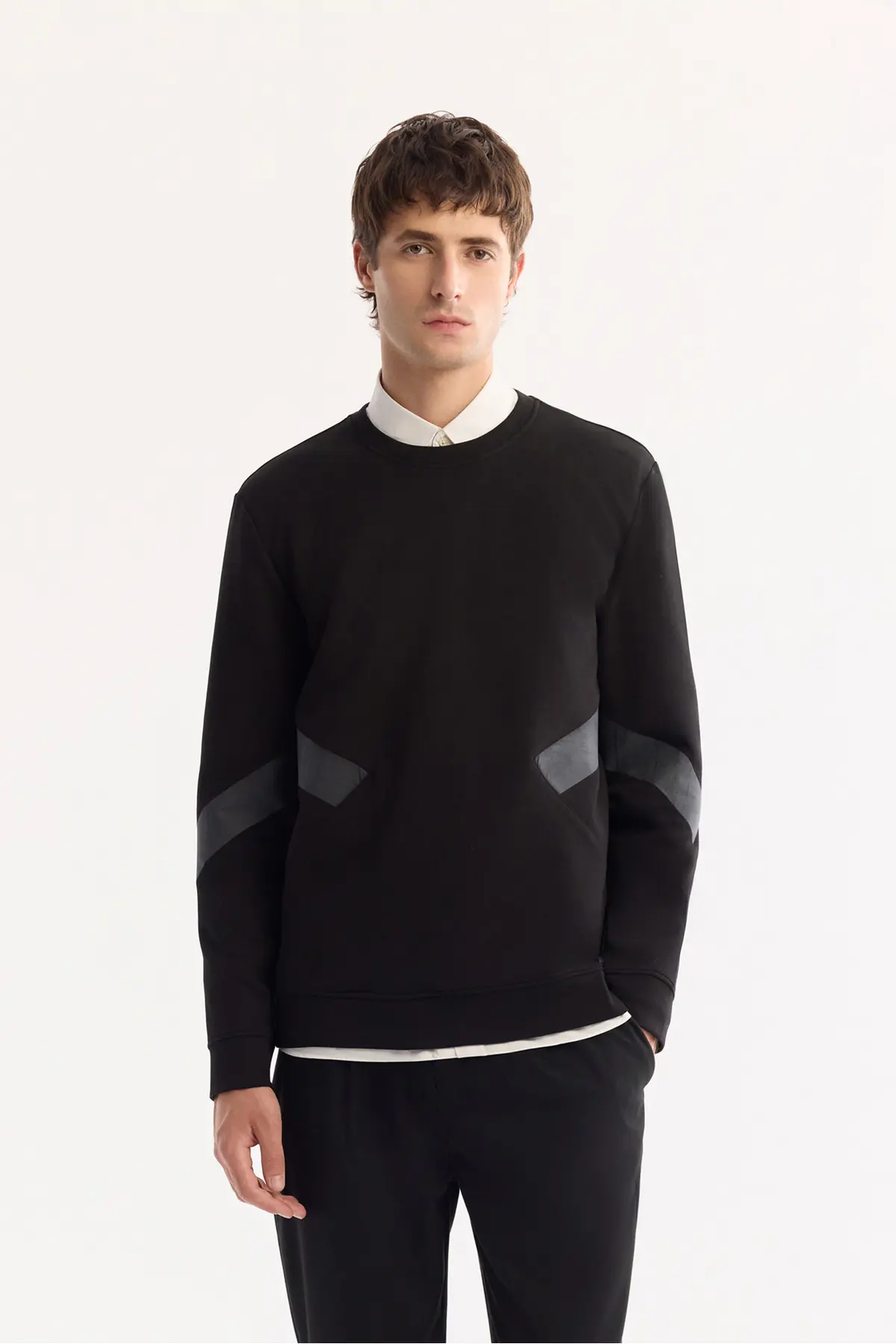 A52Y1296-BLACK_1