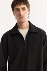 Avva Men's Black Half-Zipper Easy-Iron Bi-Stretch Comfort Fit Sweatshirt - Image 2