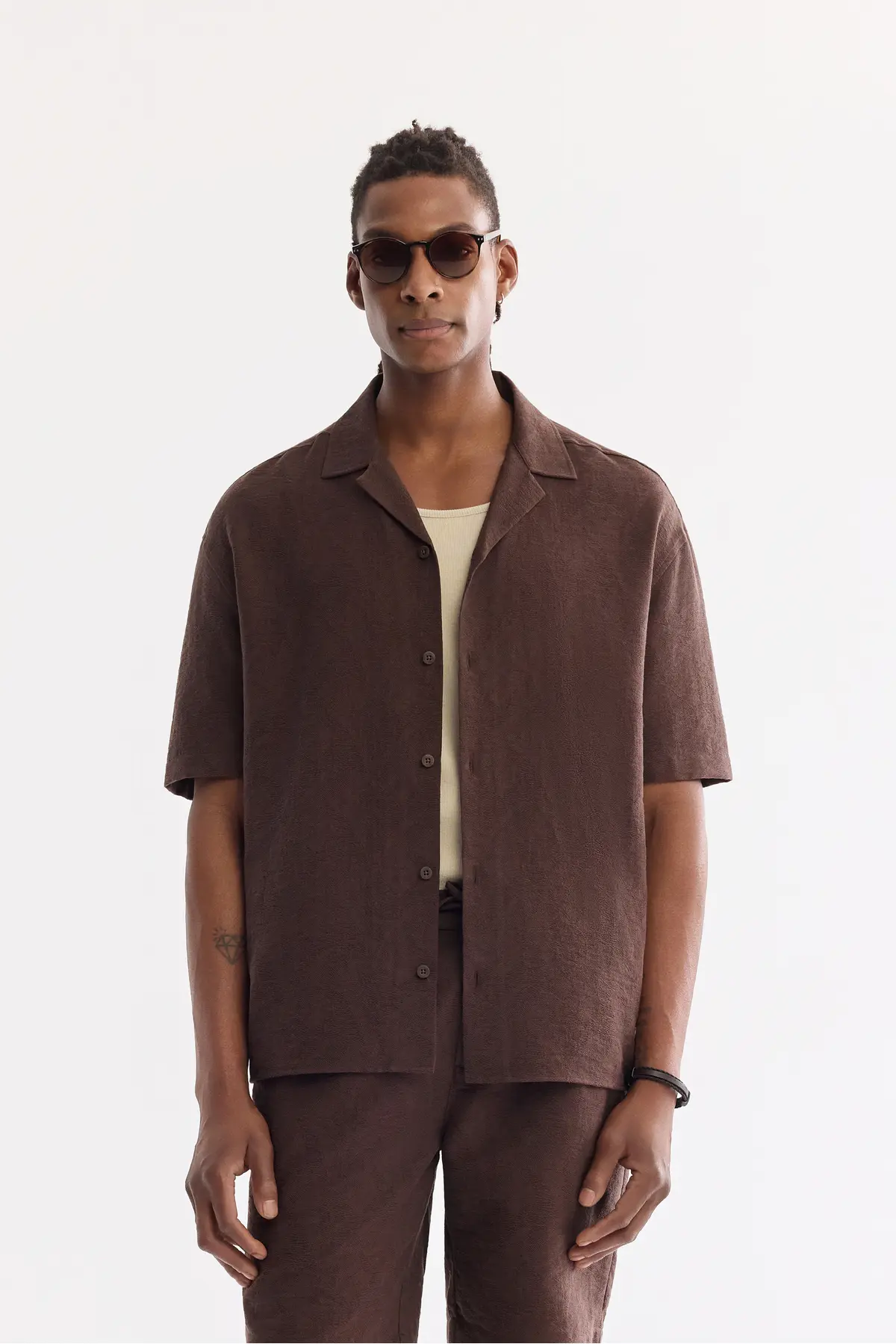 A61Y2011-BROWN_1