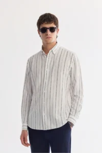 Avva Men's White Bottom Collar Striped Elastane Regular Fit Shirt