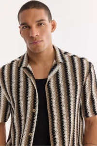 Avva Men's Brown Open Collar Breathable Soft Touch Short Sleeve Comfort Fit Shirt - Image 3