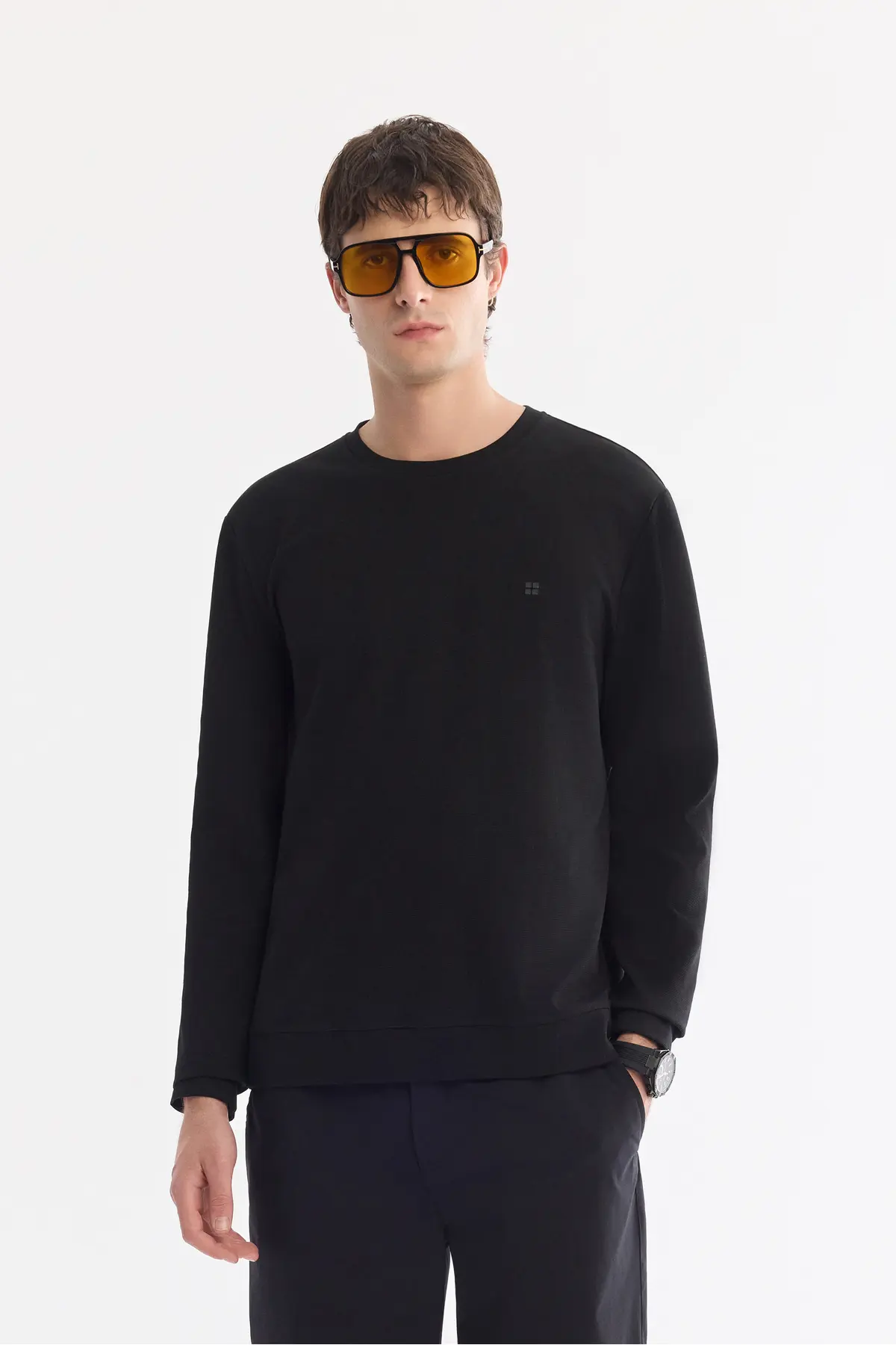 B001100-BLACK_1