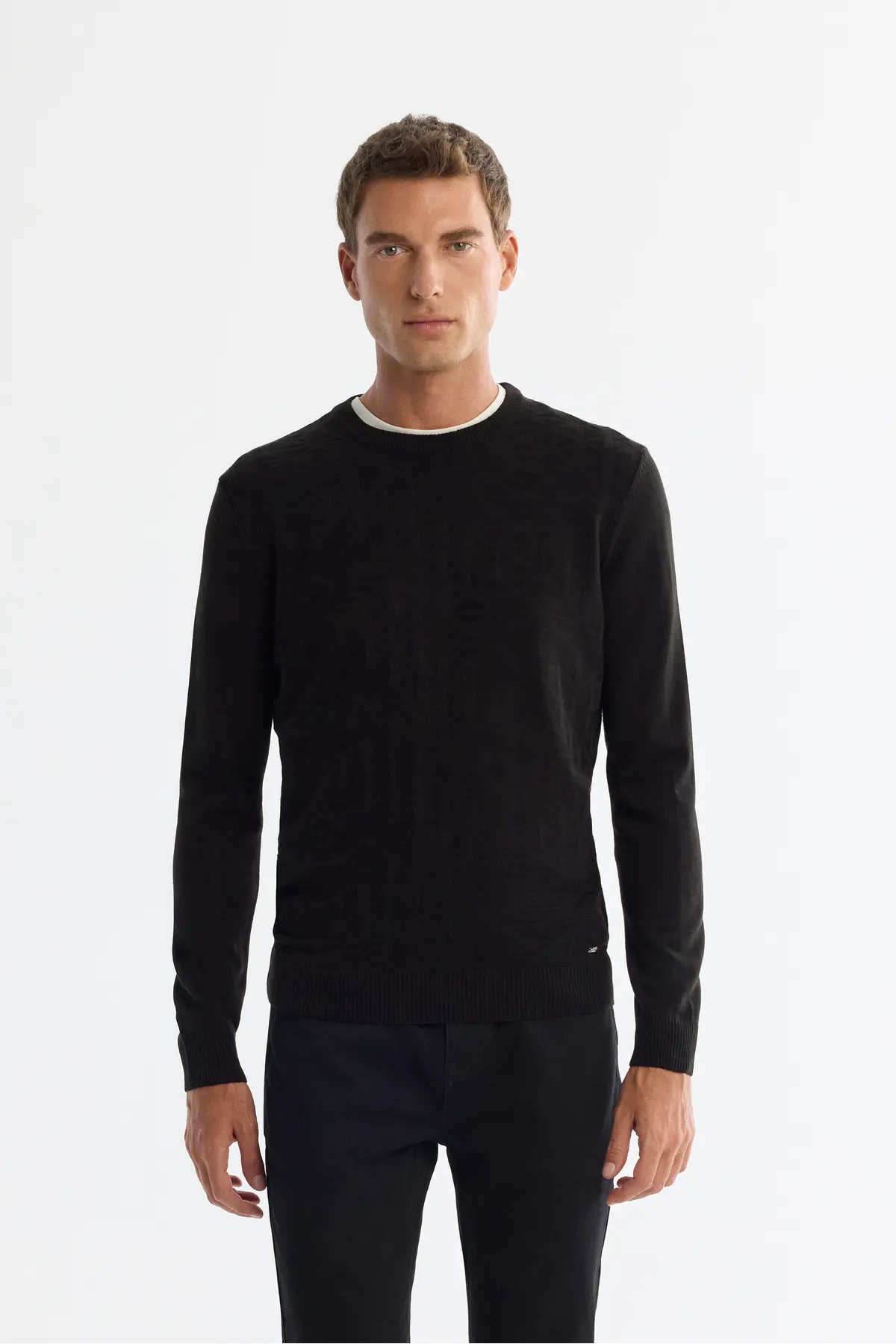 E005110-BLACK_1
