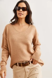 Olalook Women's Biscuit V-Neck Soft Textured Knitwear Sweater - Image 4
