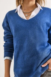 Olalook Women's Indigo V-Neck Soft Textured Knitwear Sweater - Image 3
