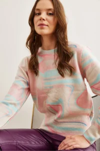Olalook Women's Cream Pink Crew Neck Patterned Soft Textured Premium Knitwear Sweater - Image 2
