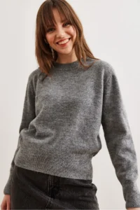 Olalook Women's Gray Crew Neck Soft Textured Basic Knitwear Sweater - Image 4