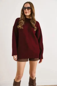 Olalook Women's Burgundy Crew Neck Thick Ribbing Detailed Oversize Knitwear Sweater - Image 2