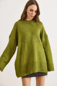 Olalook Women's Oil Green Crew Neck Thick Ribbing Detailed Oversize Knitwear Sweater - Image 2