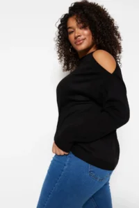 Trendyol Curve Black Cut Out Detailed Knitwear Sweater - Image 3