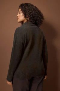 Trendyol Curve Brown Polo Shirt Collar Soft Feeling Crop Knitwear Sweater - Image 4