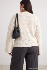 Trendyol Curve Ecru Cellular/Delikli Knitwear Sweater - Image 2