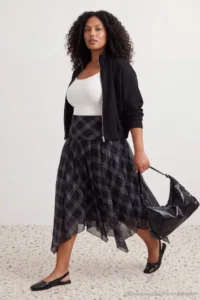 Trendyol Curve Multicolored Plaid Patterned skater Asymmetric Skirt Ucu Detailed Flexible Knitting Skirt - Image 3