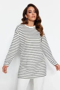 Trendyol Modest Black Striped Knitting Tunic - Image 6