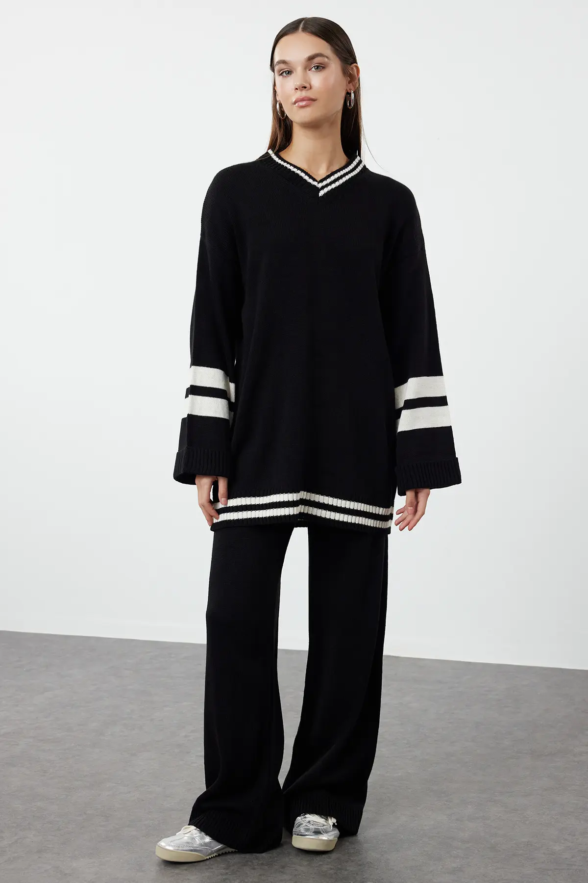 TCTAW25US00011-BLACK_1