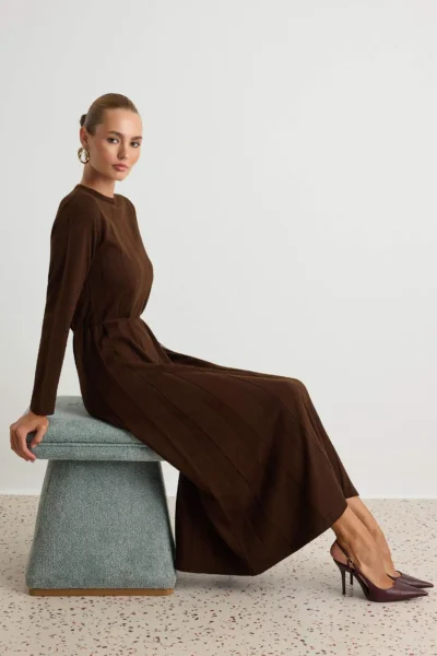 TCTAW26EB00010-BROWN_1