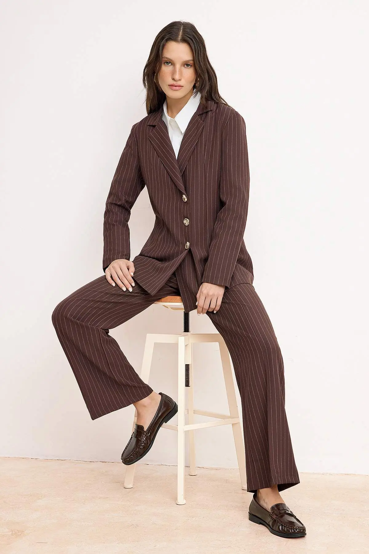 TCTSS26US00010-BROWN_1