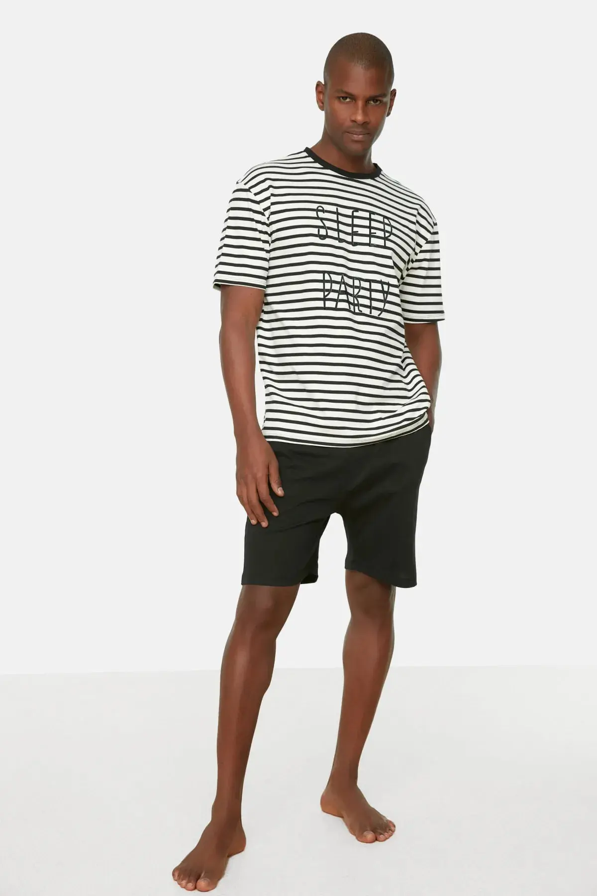 THMSS21PT0691-BLACK_1