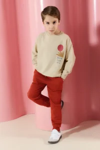 TRENDYOLMİLLA KIDS Beige Cotton Printed Knitting Boys' Regular Sweatshirt and Tracksuit Thin Top and Bottom Set - Image 2