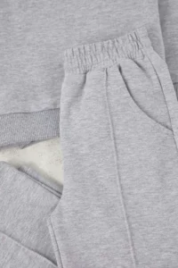 TRENDYOLMİLLA KIDS Gray Melange Cotton Kalpli Oversized Girls' Knitting Bottom - Top Set - Image 3