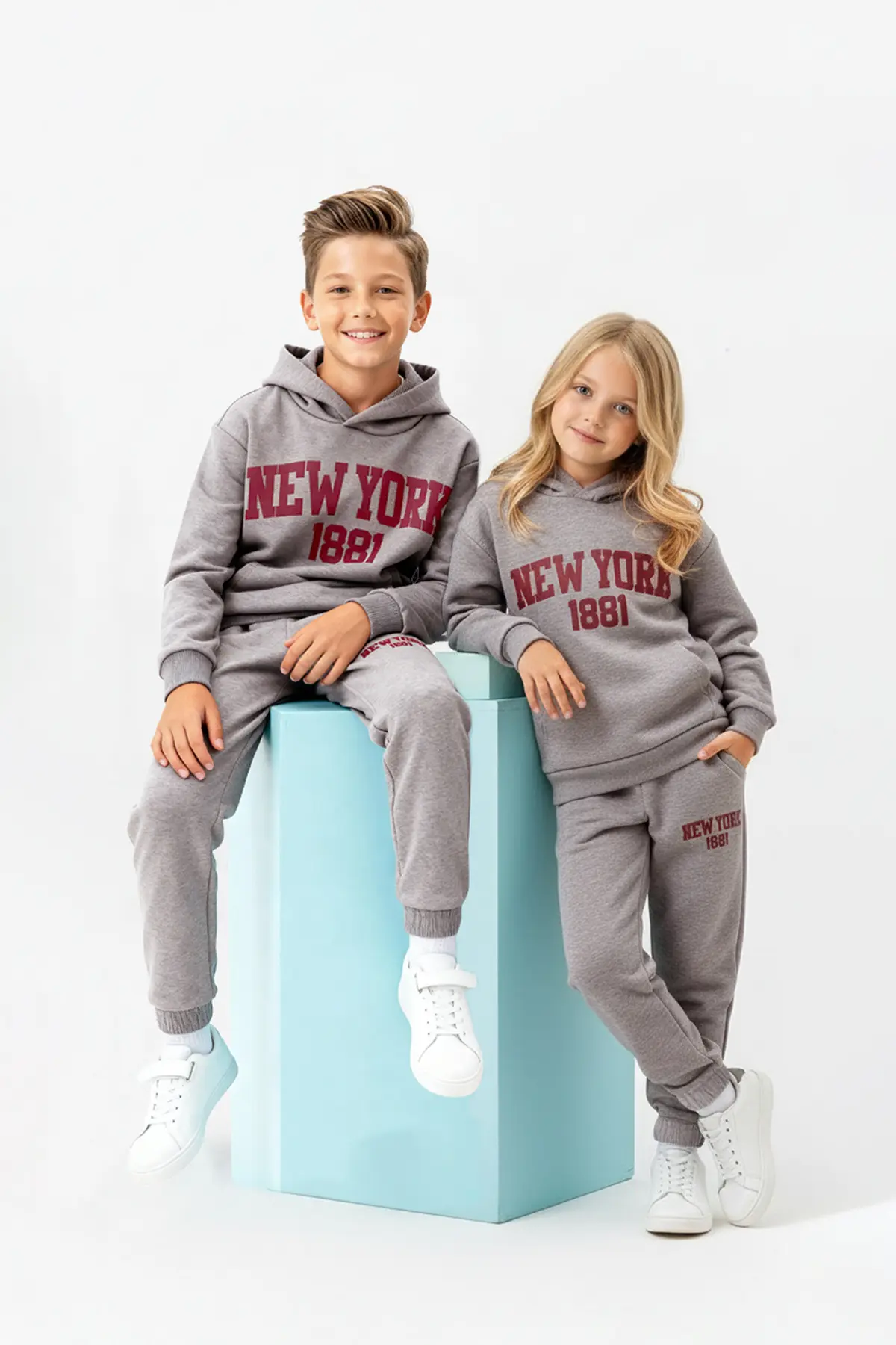 TKDAW26AU00003-GRAY_1