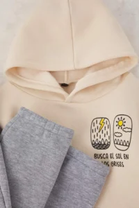TRENDYOLMİLLA KIDS Ecru Cotton Hooded Thick/Oversized Boys' Knitting Bottom with Fleece Inside - Top Set - Image 4