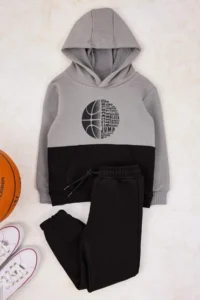 TRENDYOLMİLLA KIDS Black Hooded Boys' Thick Sweathirt and Tracksuit Bottom - Top Set - Image 2
