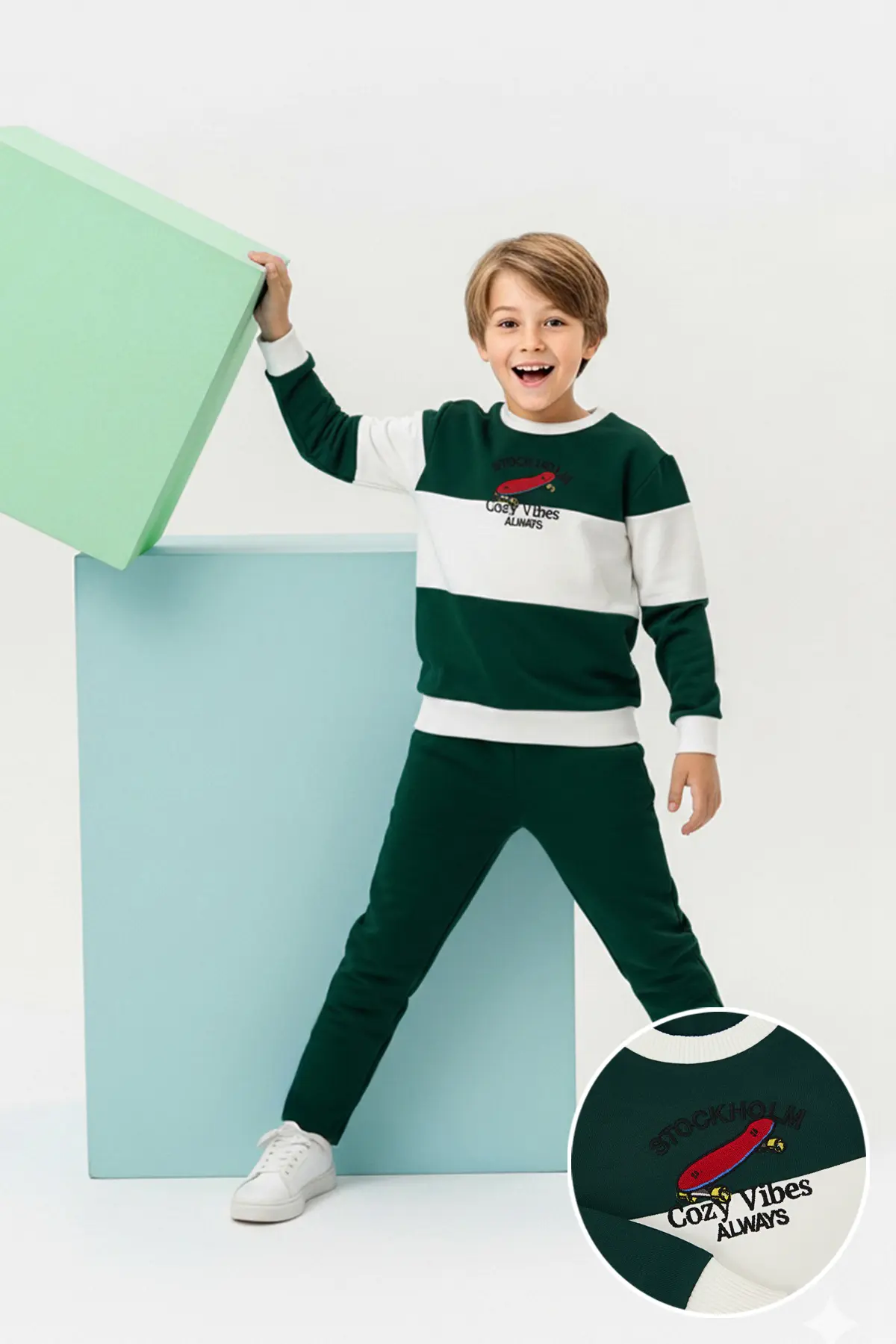 TKDAW26AU00068-GREEN_1