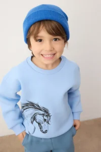 TRENDYOLMİLLA KIDS BLUE Cotton Thick/Horse Printed Boys' Knitting Bottom - Top Set - Image 3