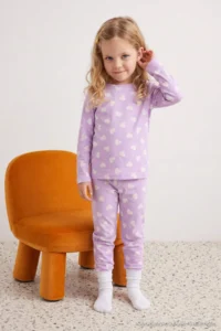 TRENDYOLMİLLA KIDS Purple Soft textured Cotton Heart Printed Regular Girls' Knitting Pajama Set - Image 2