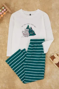 TRENDYOLMİLLA KIDS Green Soft textured Printed Regular Knitting Unisex Kids Pajama Set - Image 3