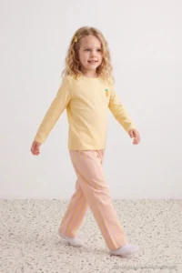 TRENDYOLMİLLA KIDS Yellow Girls' Printed Knitting Bottom-Top Pajama Set