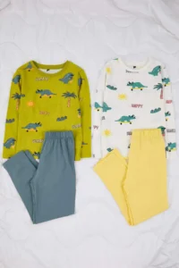 TRENDYOLMİLLA KIDS Multicolored Printed 4 Sets Knitting Men Kids Pajama Set - Image 2