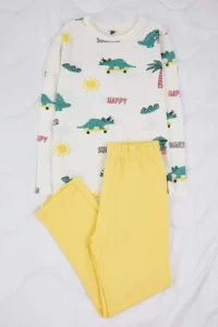 TRENDYOLMİLLA KIDS Multicolored Printed 4 Sets Knitting Men Kids Pajama Set - Image 4