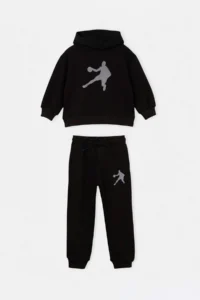 TRENDYOLMİLLA KIDS Black Thick Hooded Thick Boys' Sweatshirt and Tracksuit Bottom with Fleece Inside - Image 6
