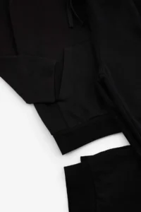 TRENDYOLMİLLA KIDS Black Cotton Boys' Hooded Thin Zippered Cardigan and Tracksuit Bottom - Image 9