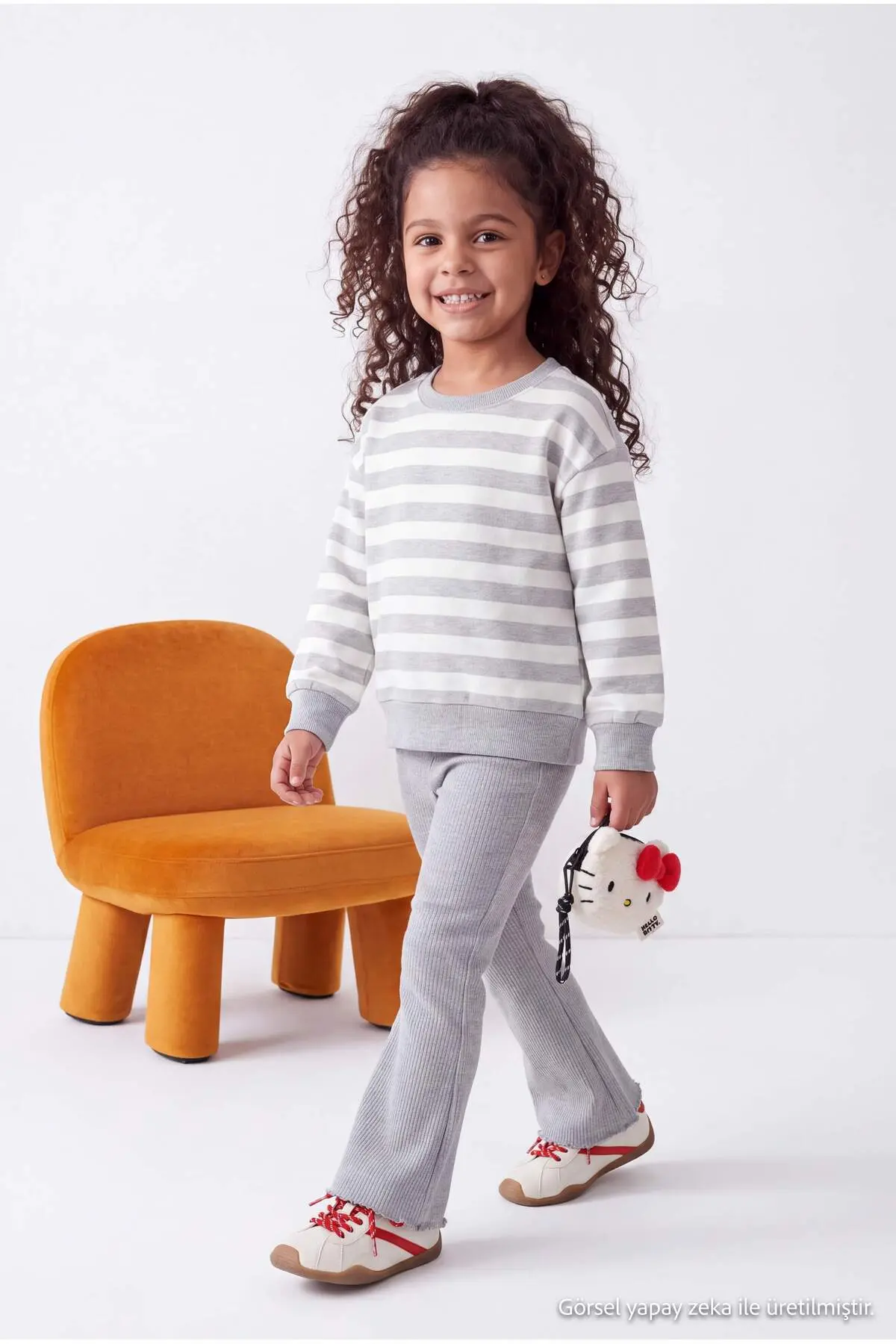 TKDAW27AU00044-GRAY_1