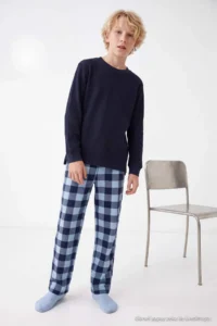 TRENDYOLMİLLA KIDS NAVY BLUE Boys' textured Pajama Set - Image 2