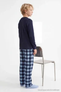TRENDYOLMİLLA KIDS NAVY BLUE Boys' textured Pajama Set - Image 6
