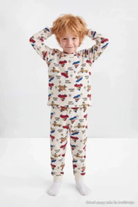 TRENDYOLMİLLA KIDS Ecru Soft textured Boys' Car Printed Pajama Set - Image 2